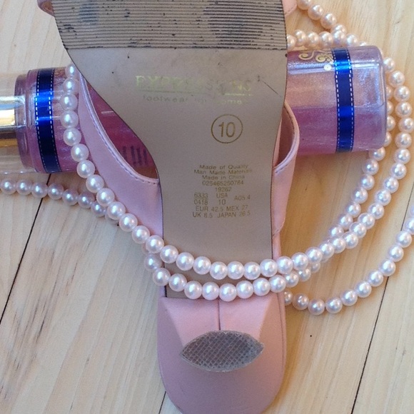 Pink Expressions heels,  EUC, size 10. - Picture 5 of 5